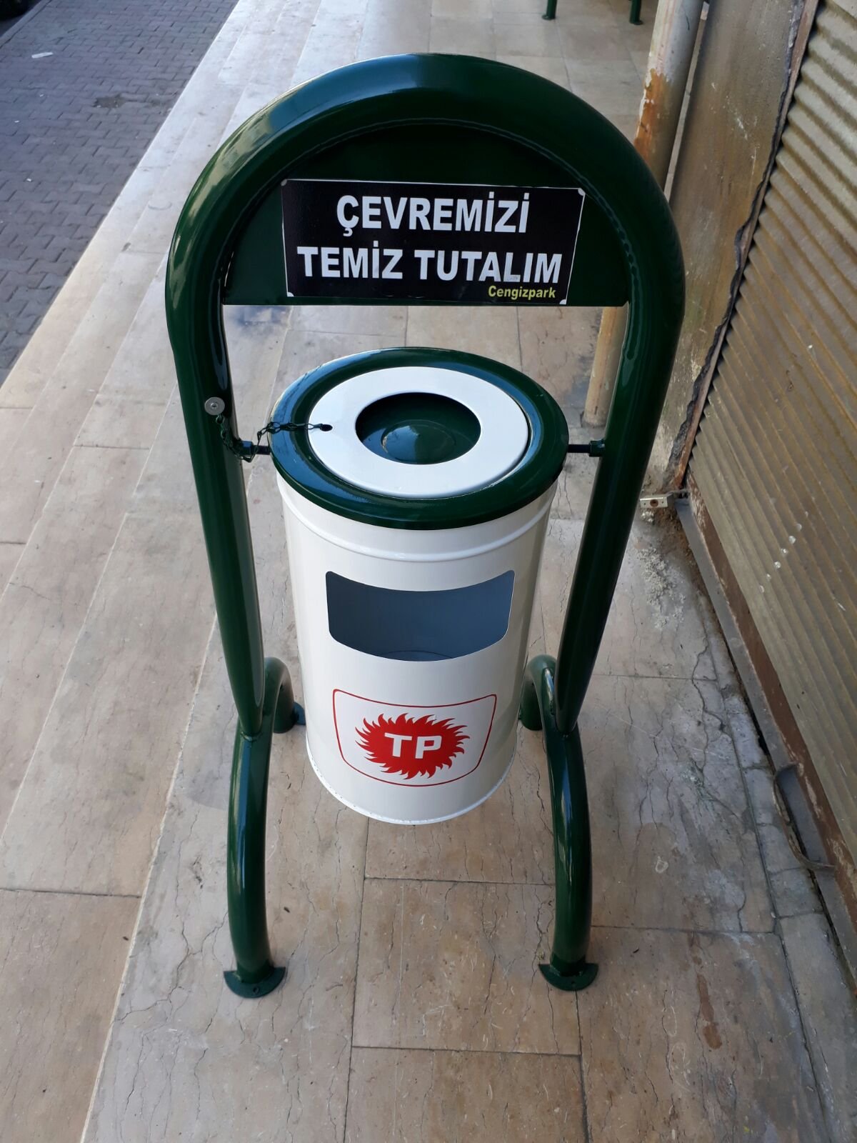 Bahçe Tipi Çöp Kovaları19