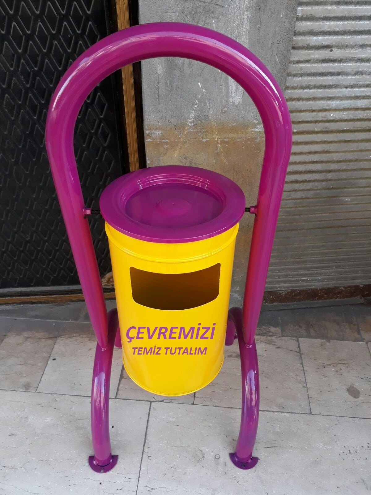 Bahçe Tipi Çöp Kovaları1