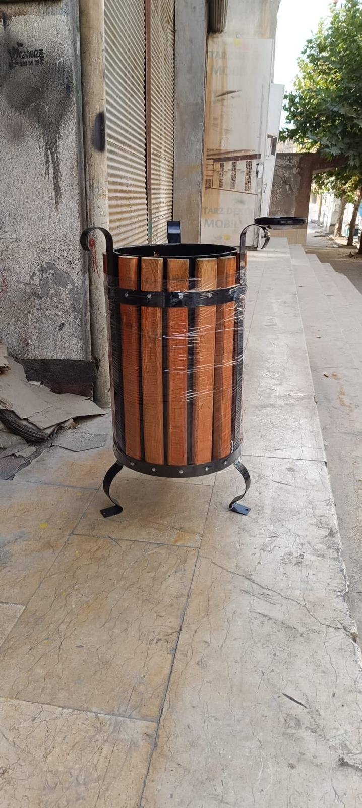 Bahçe Tipi Çöp Kovaları10