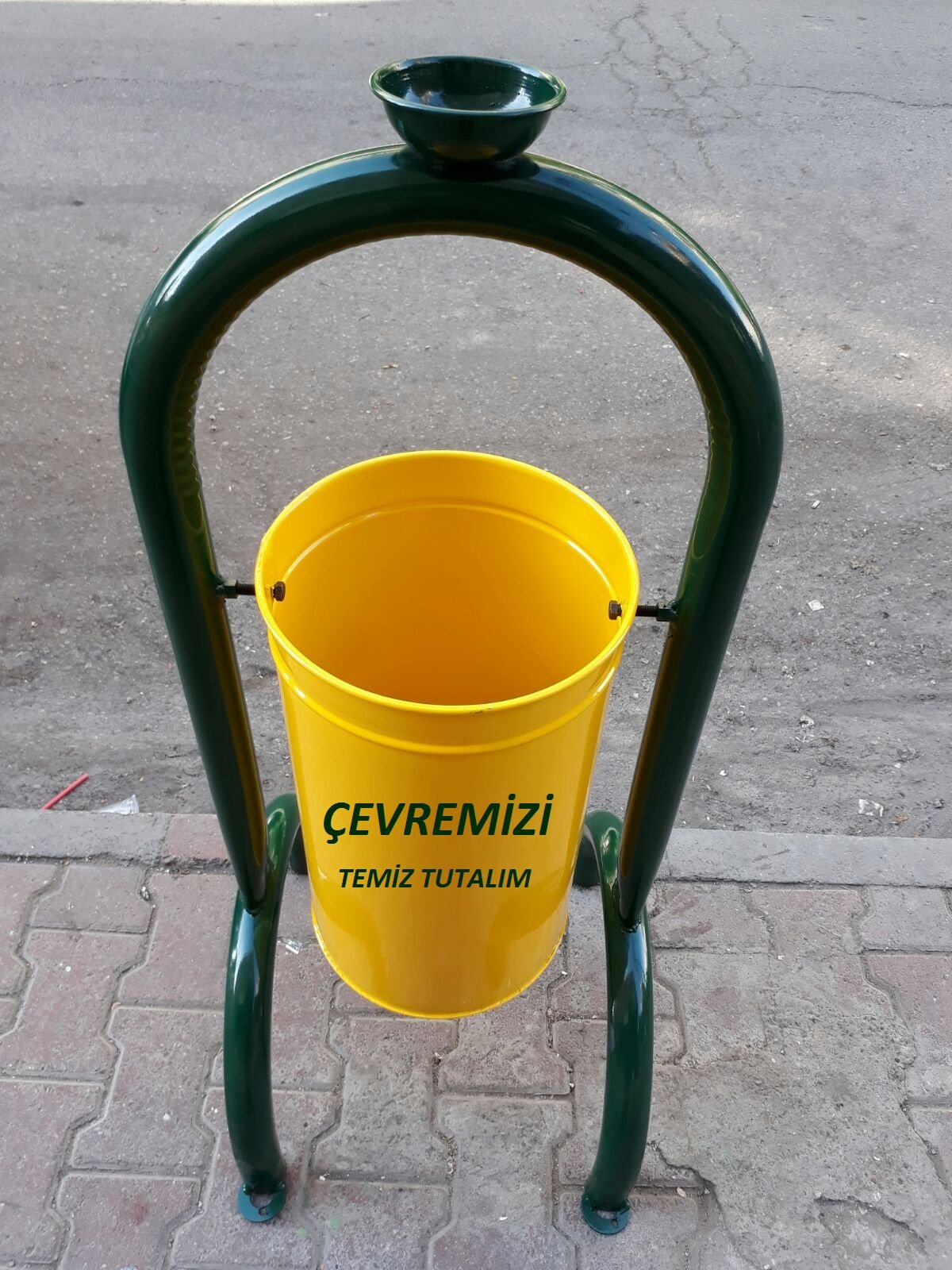 Bahçe Tipi Çöp Kovaları4